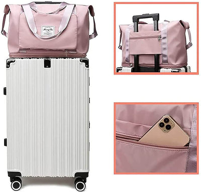 Valise rigide blanche avec sac de voyage rose, poches pratiques, et smartphone dans la poche. Bagage à roulettes, idéal pour voyages.