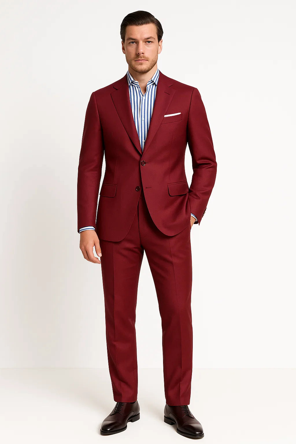 Costume classique pour hommes avec chemise à manches longues