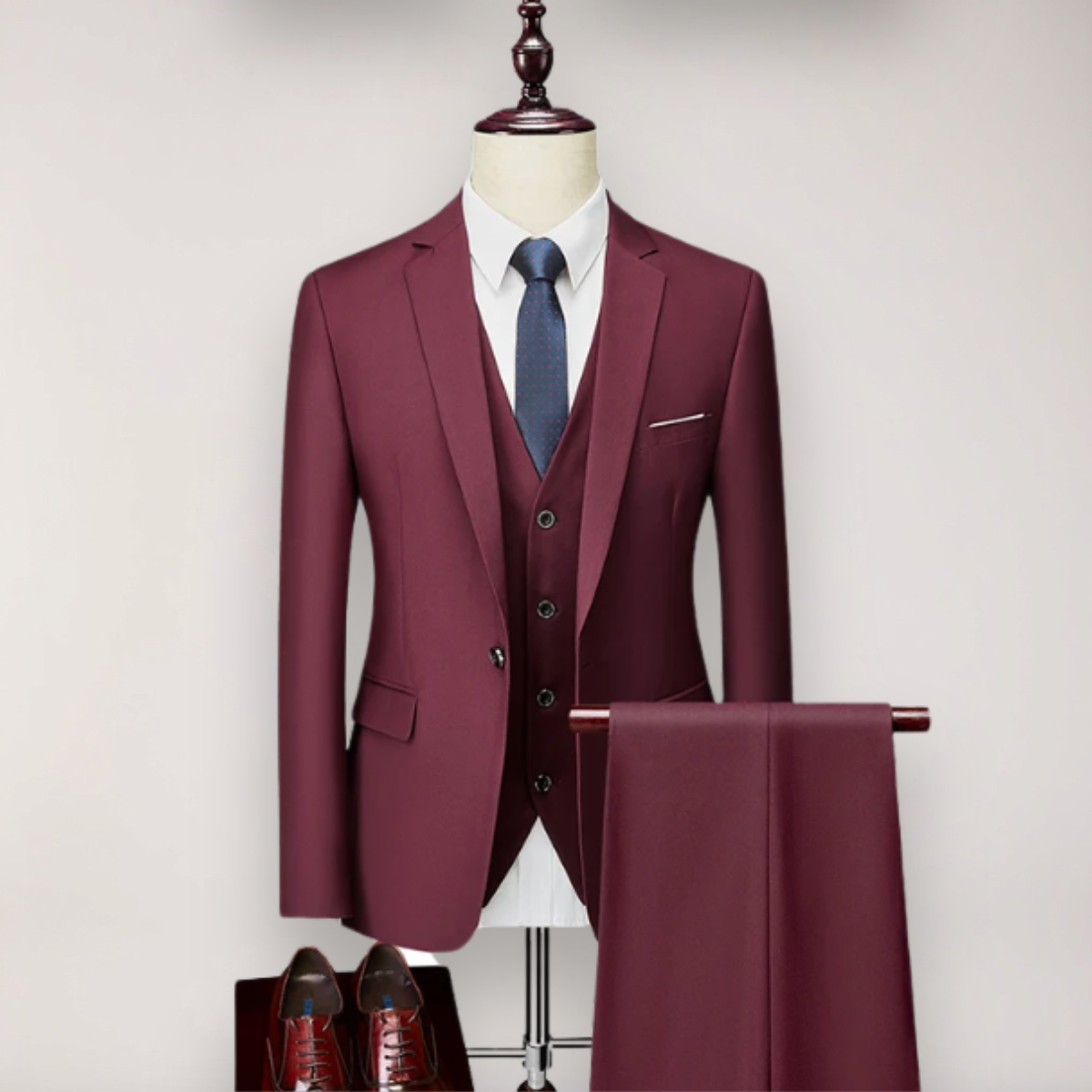Costume trois pièces pour hommes - Blazer, gilet et pantalon de coupe ajustée pour les occasions formelles