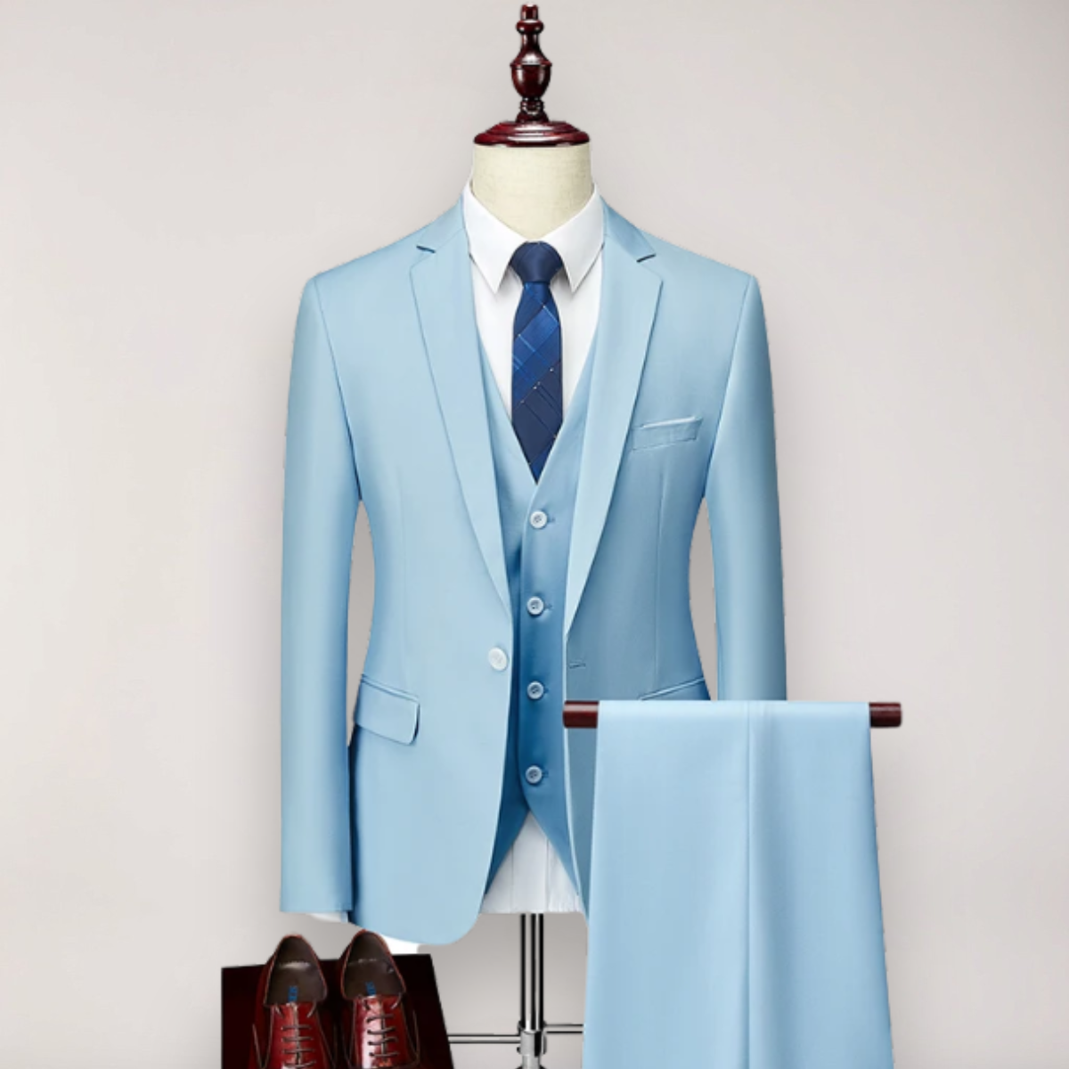 Costume trois pièces pour hommes - Blazer, gilet et pantalon de coupe ajustée pour les occasions formelles