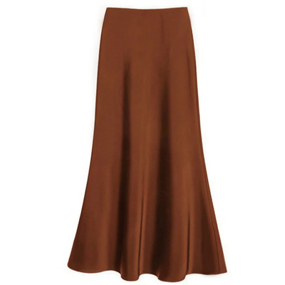 Jupe longue marron en satin, élégante et fluide, idéale pour un look chic et tendance. Mode féminine, vêtement automne-hiver.