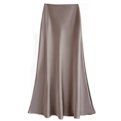 Jupe longue en satin marron, élégante et fluide, idéale pour tenues de soirée ou occasions spéciales. Mode féminine chic et tendance.