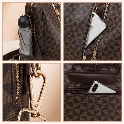 Sac à main en cuir marron avec motif géométrique, équipé de poches zippées, porte-clés doré, parapluie et smartphone insérés. Accessoire mode élégant.