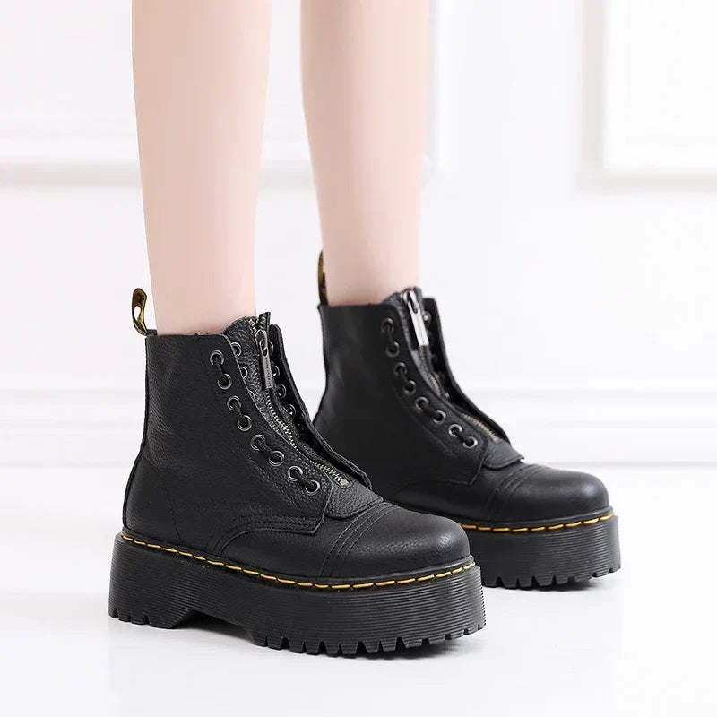 Botas de piel de mujer con suela gruesa