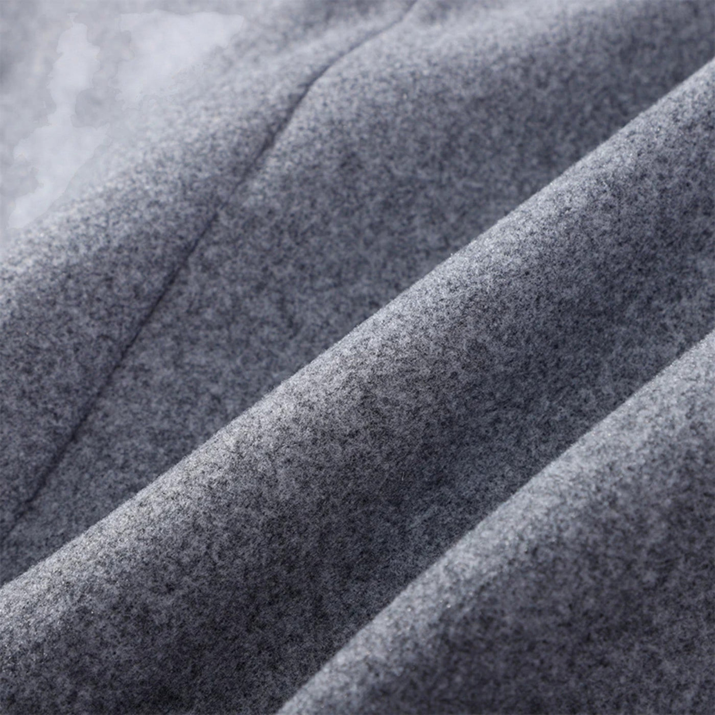 Abrigo corto de mujer con cuello alto chic