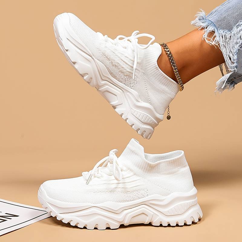 Chaussures orthopédiques avec soutien supplémentaire du pied