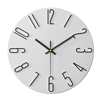 Horloge murale ronde blanche avec chiffres noirs en relief et aiguilles noires, design moderne, décoration intérieure, style minimaliste.