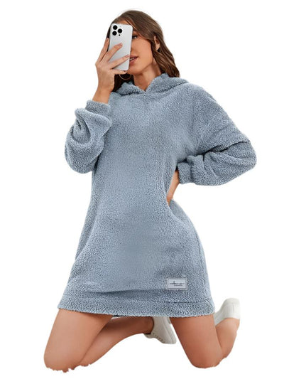 Sudadera con capucha elegante para mujer con un ajuste cálido.