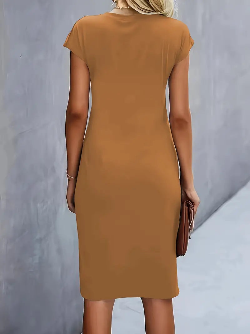 Elizabeth - robe de couleur unie avec col ras du cou