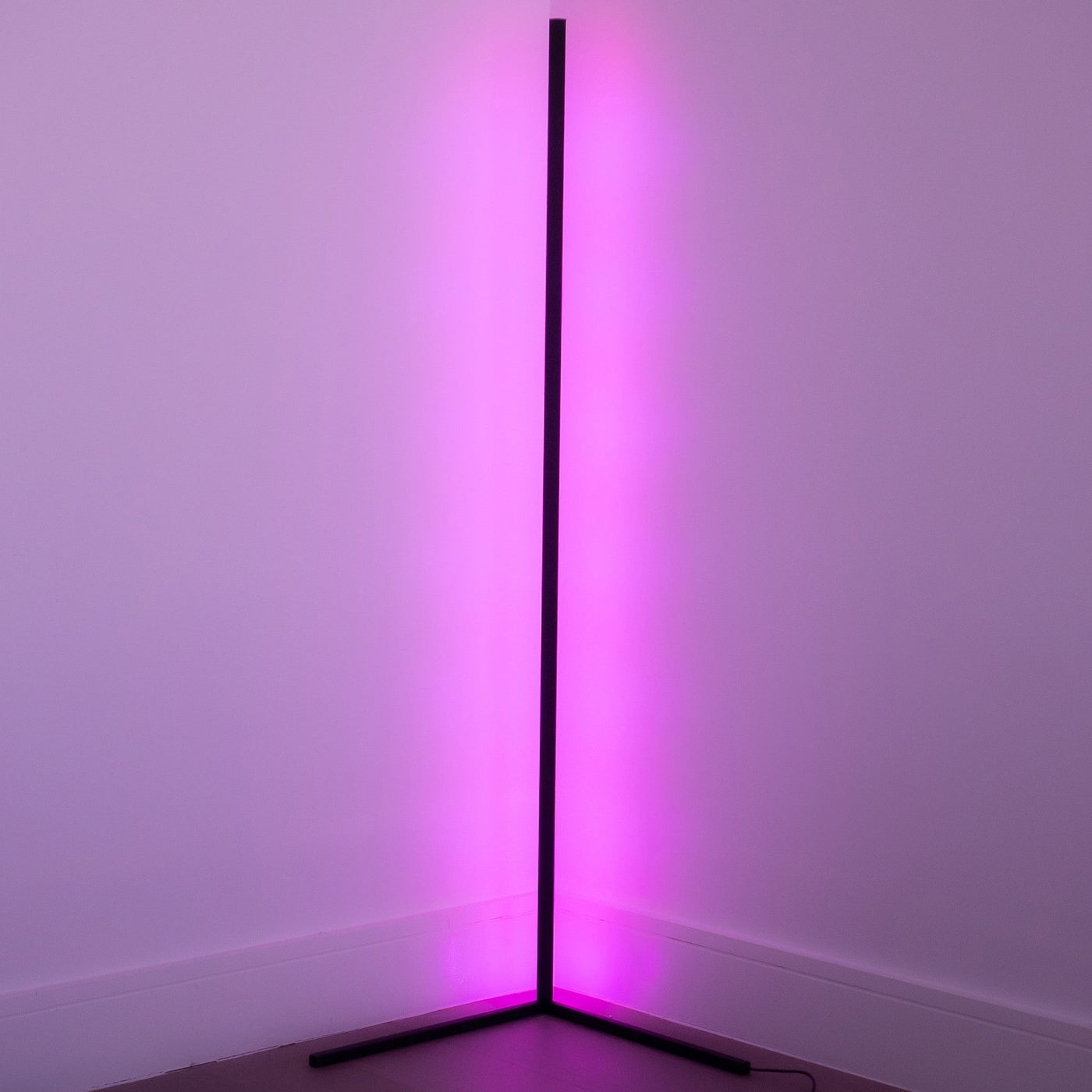 Lampe d'angle LED mince - Luminosité réglable pour le salon ou la chambre à coucher