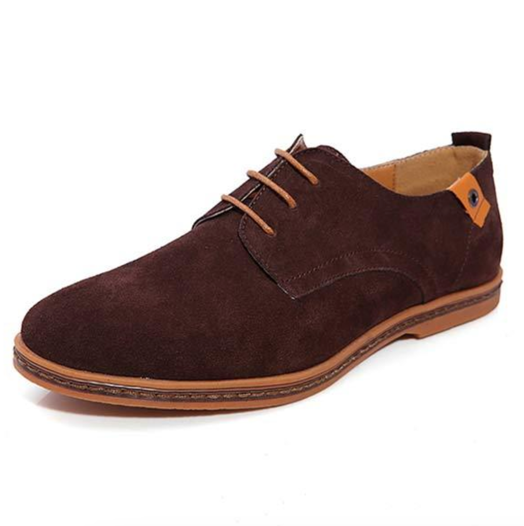 Chaussures à enfiler pour hommes avec bout en amande intemporel