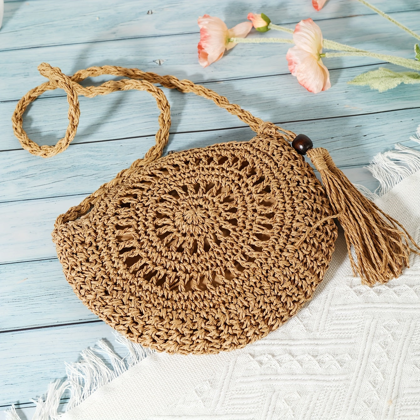 Amelia | Sac bandoulière rond géométrique fait main avec pompon