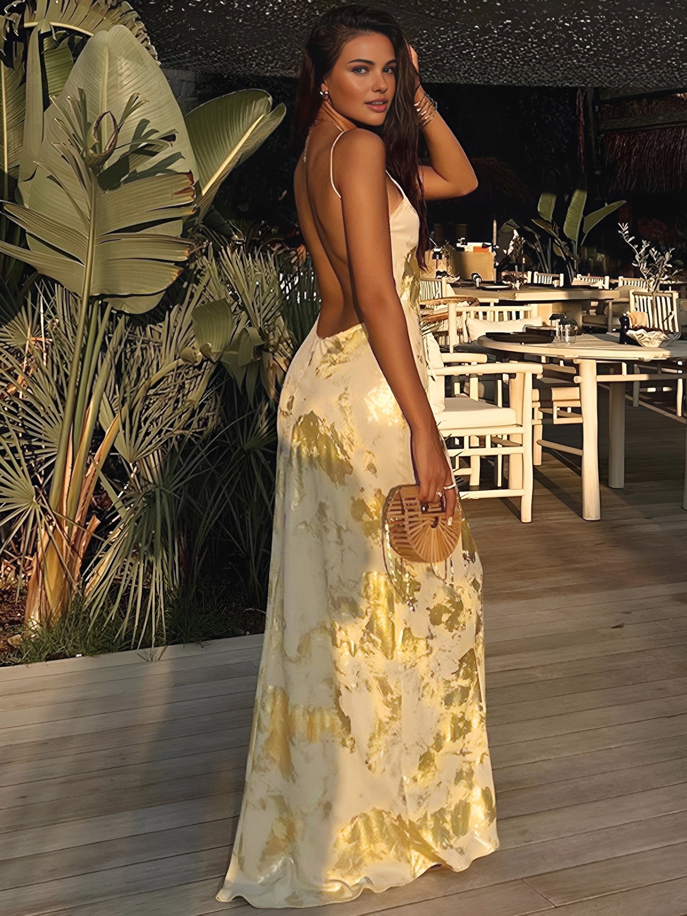 Jade - Robe longue dos nu à col en V à imprimé métallique