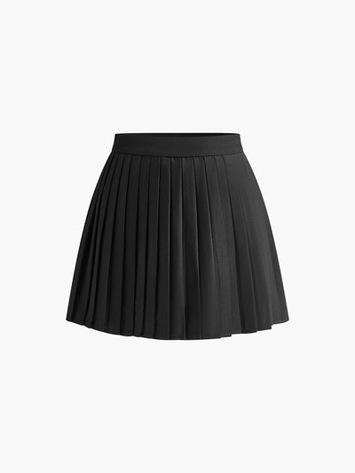 Jupe plissée noire élégante sur fond blanc, mode féminine, style classique, vêtement tendance, tenue chic, jupe courte polyvalente.