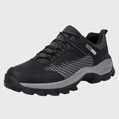 Chaussure de randonnée noire pour homme avec semelle antidérapante, design moderne et lacets robustes. Idéale pour trekking et activités extérieures.
