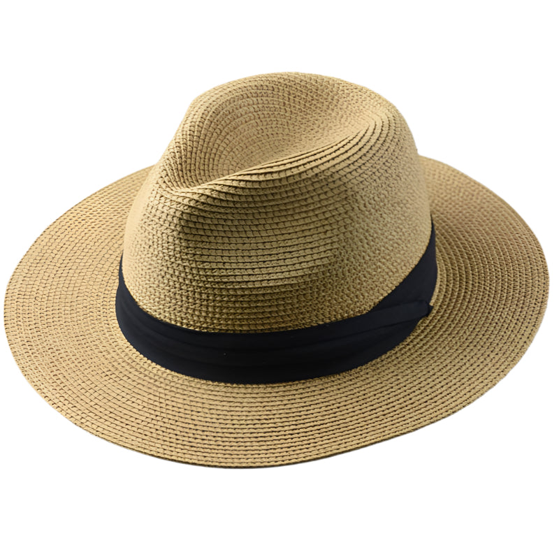 Chapeau Panama en paille beige avec bande noire, élégant et intemporel, idéal pour l'été et les tenues décontractées. Accessoire mode tendance.