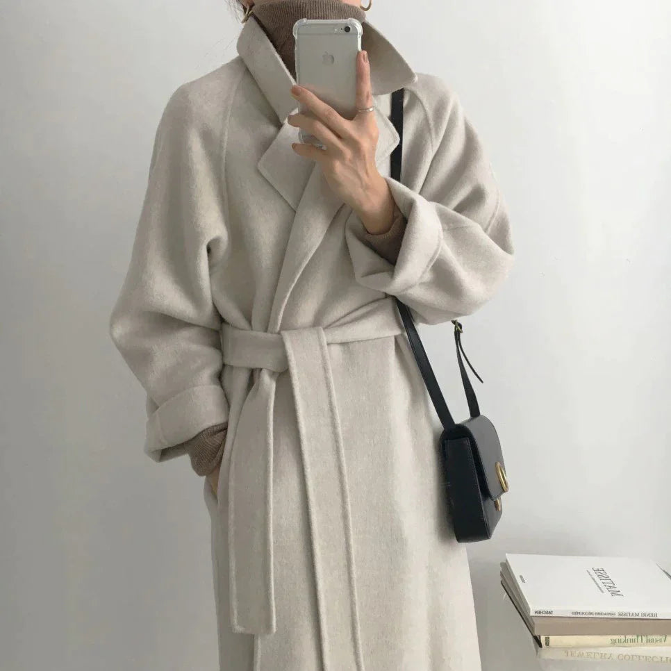 Veste d'hiver chaude et matelassée pour femmes avec longueur totale
