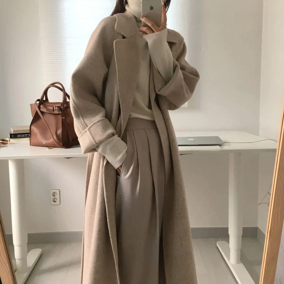 Veste d'hiver chaude et matelassée pour femmes avec longueur totale