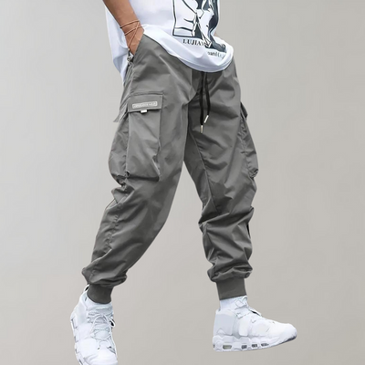 Pantalones cargo versátiles para hombre con piernas ajustadas