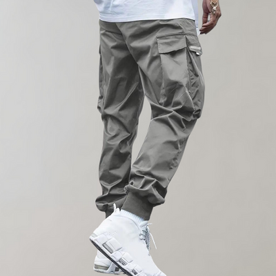 Pantalones cargo versátiles para hombre con piernas ajustadas