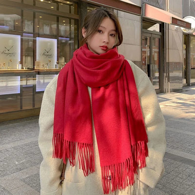 Echarpe de luxe en cachemire noir pour femmes - Accessoire chaud et élégant pour l'hiver