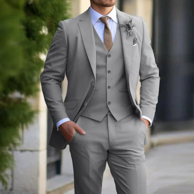 Costume trois pièces ajusté pour hommes avec revers classiques - Tenue de soirée en toute saison