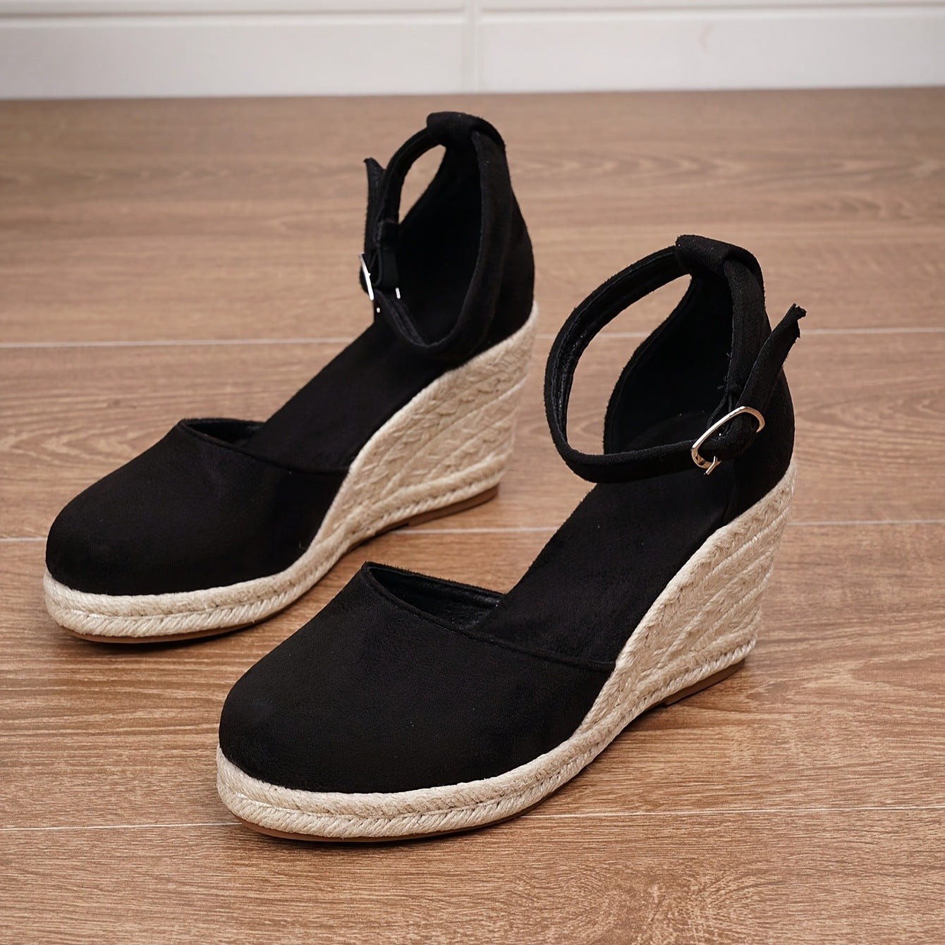 Elara - Sandalias planas de tiras para mujer