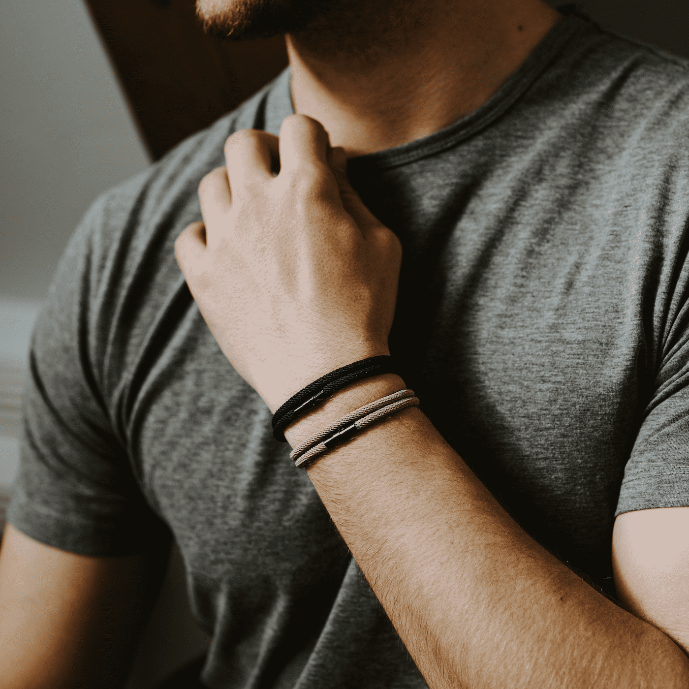 Ara - Bracelet magnétique en corde de Milan - Edition brune