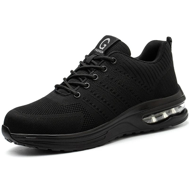 Chaussure de sport noire pour homme avec semelle amortissante, design moderne et lacets. Idéale pour course à pied et activités sportives.
