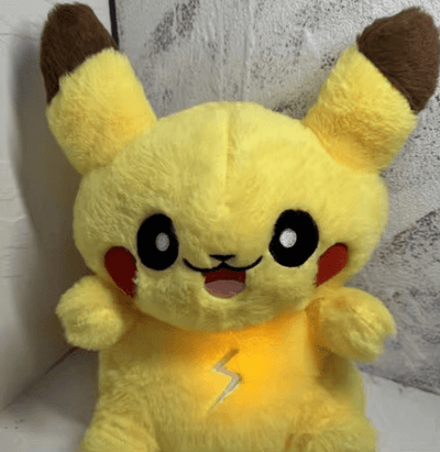Jouet en peluche avec musique apaisante et mouvements respiratoires
