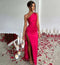 Emily - robe longue en satin à la coupe ajustée, avec épaules et fentes inclinées