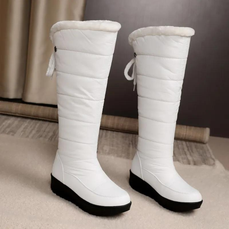 Bottes d'hiver pour femmes avec doublure en fourrure - à hauteur du genou et chaudes pour les jours de neige