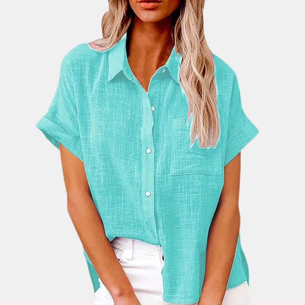 Chemisier turquoise en lin pour femme, manches courtes, col classique, boutons blancs, style décontracté, idéal pour l'été et la mode féminine.