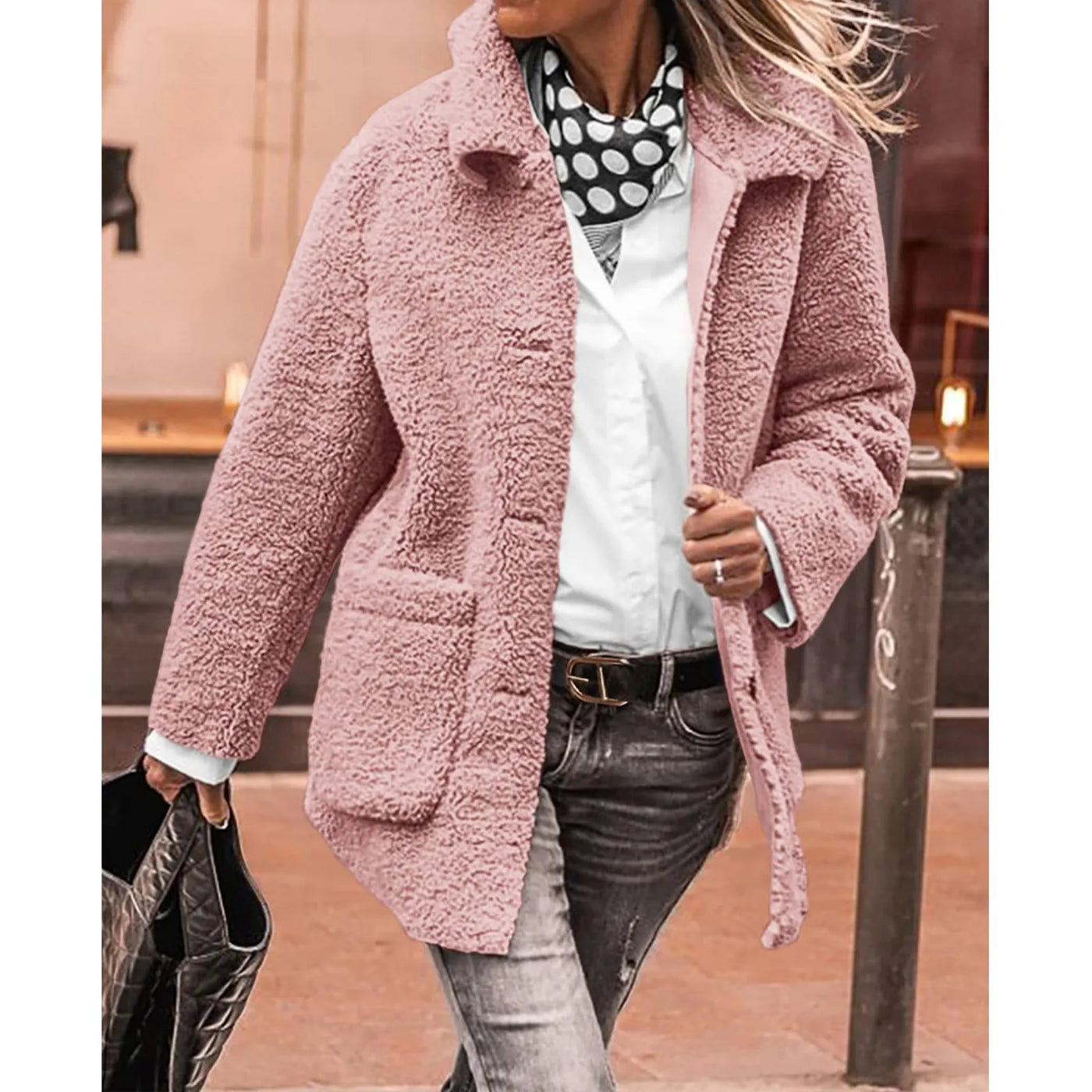 Manteau d'hiver doux pour femmes avec patte de boutonnage et doublure câline