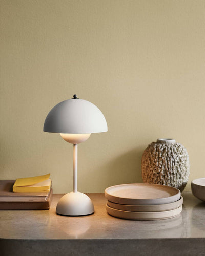 Umbrilight - Lampe de table avec abat-jour rétro