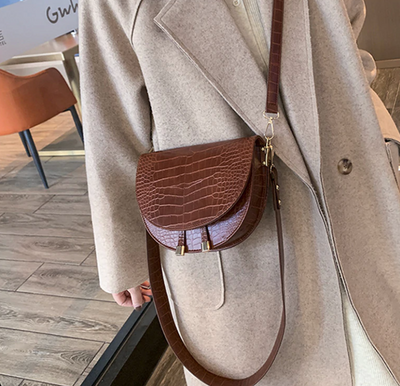 Chelsey Sac à bandoulière | Un sac cool avec un imprimé crocodile