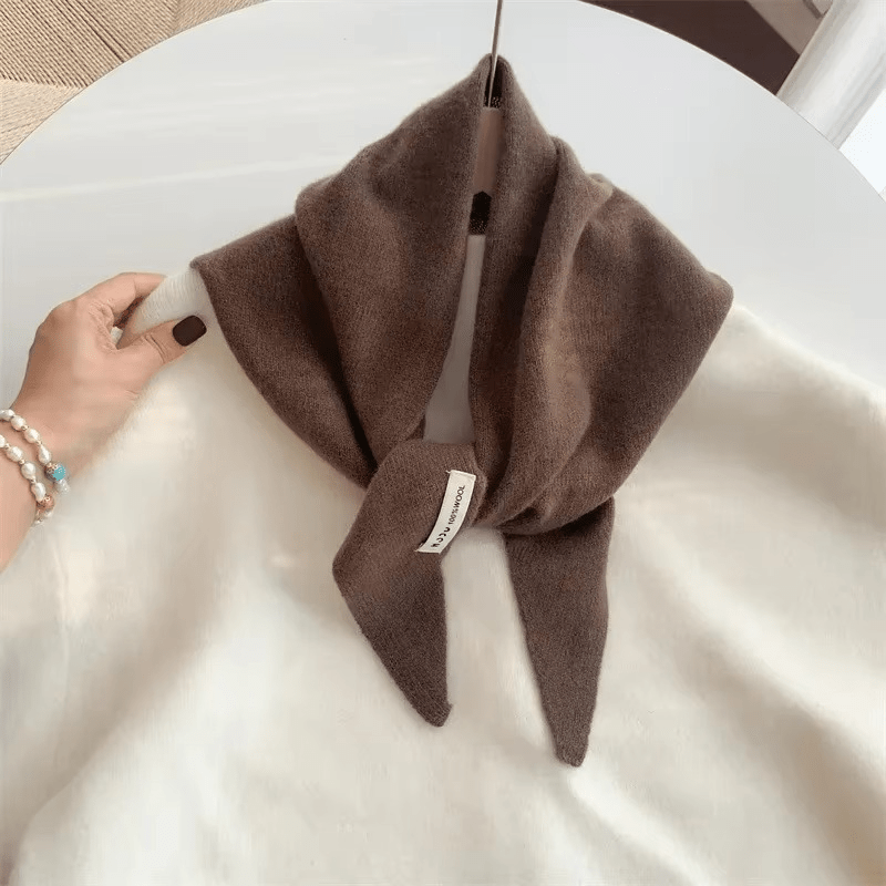 CosyWrap - Écharpe tricotée triangulaire en laine de niche pour les femmes, comme foulard ou écharpe chaude