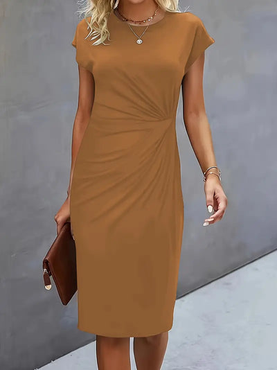 Elizabeth - robe de couleur unie avec col ras du cou