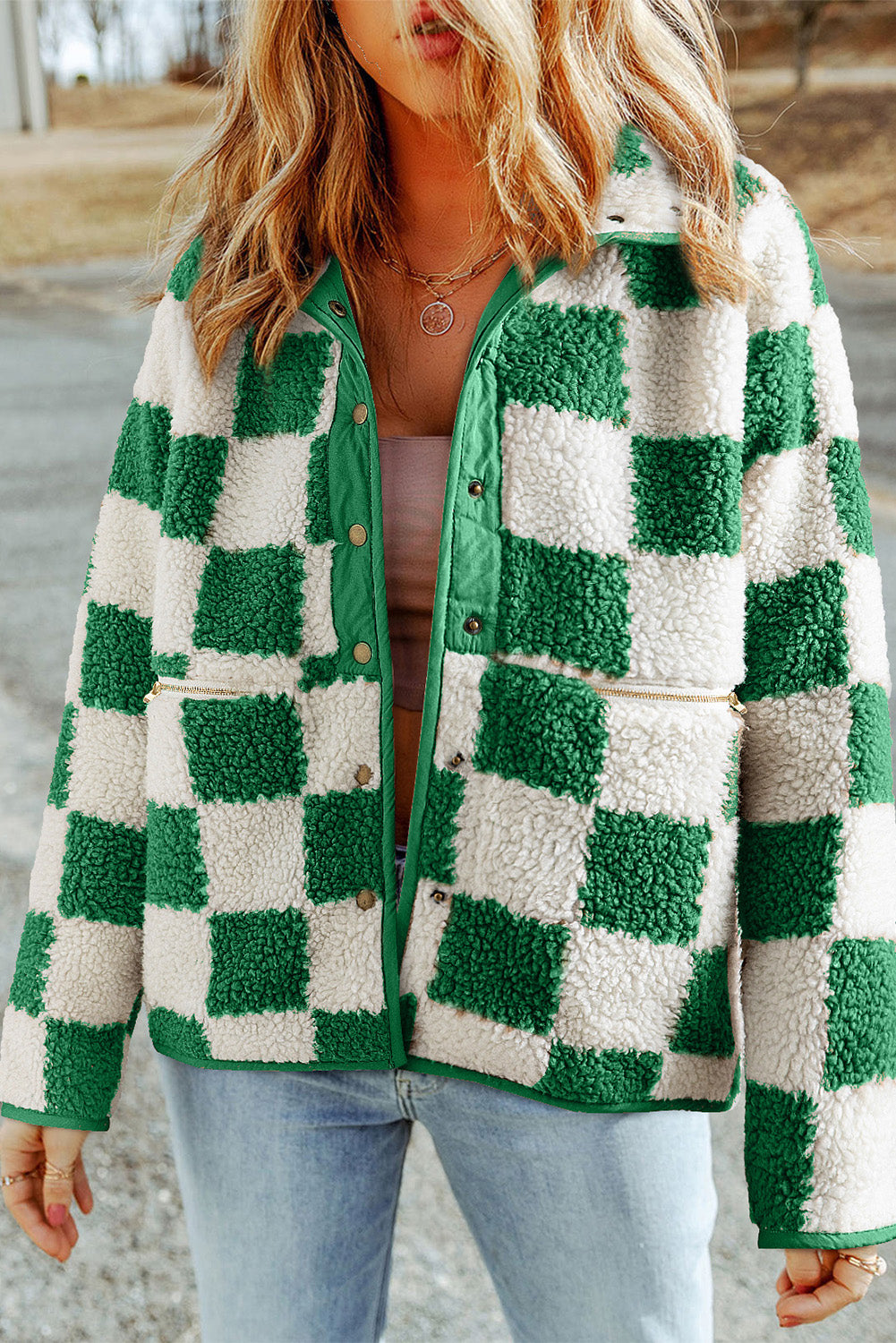 Veste à carreaux en sherpa à boutons-pression pour femmes