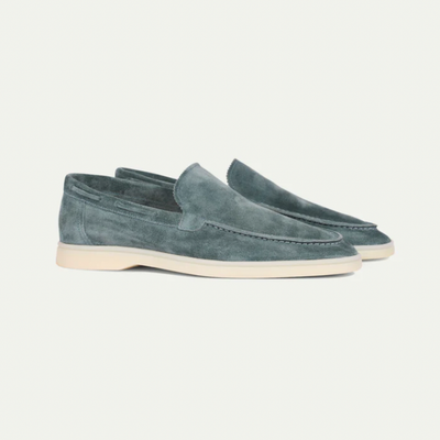 Mocassins en daim bleu-vert pour homme, semelle blanche, style élégant et décontracté, chaussures tendance, confortables et modernes.