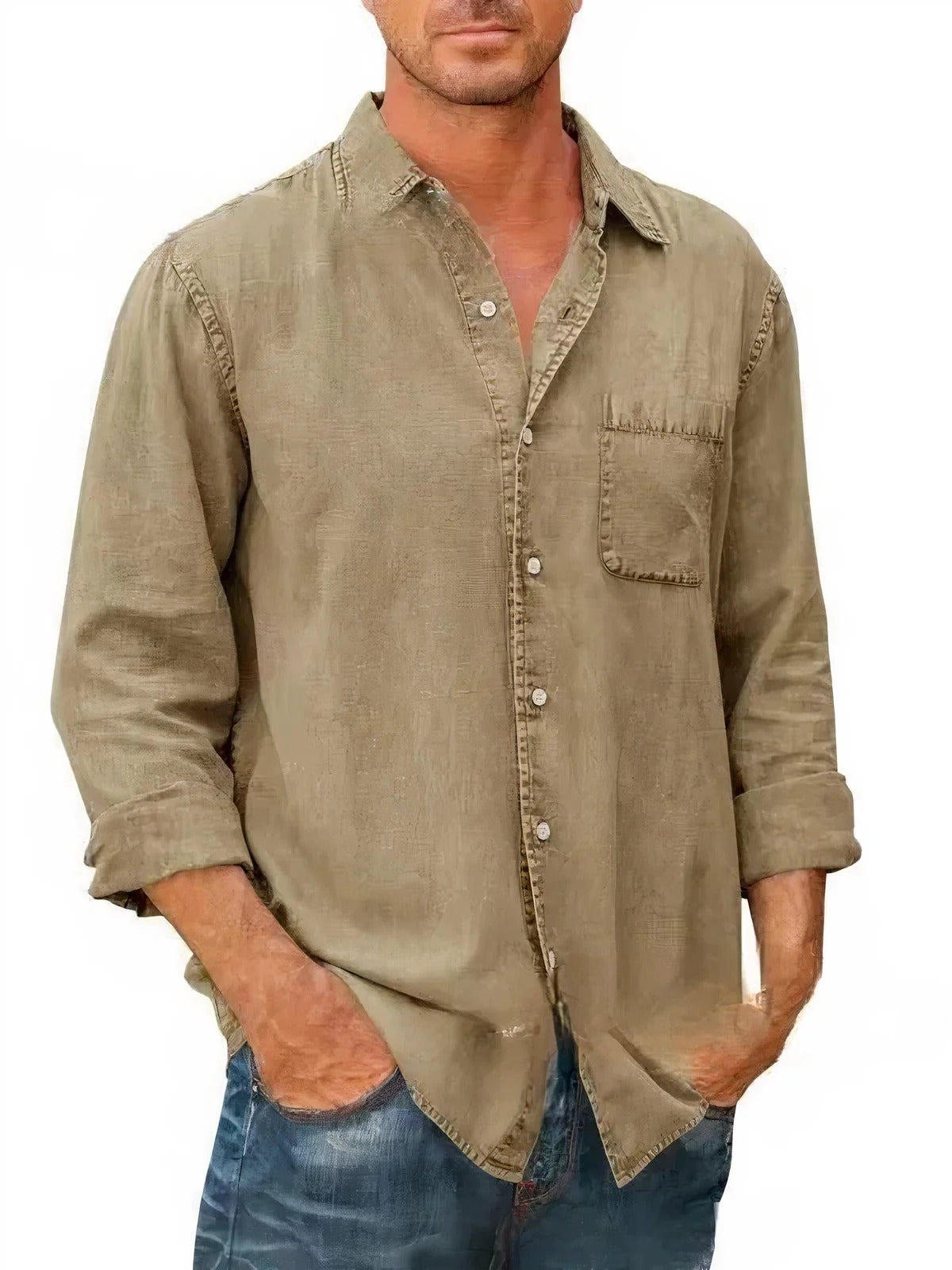 Chemise en lin beige pour homme, manches longues, poche poitrine, style décontracté. Mode masculine, tenue élégante, tendance automne-hiver.