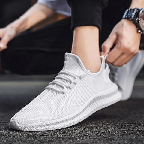 Zapatos ligeros de hombre con plantilla ortopédica.