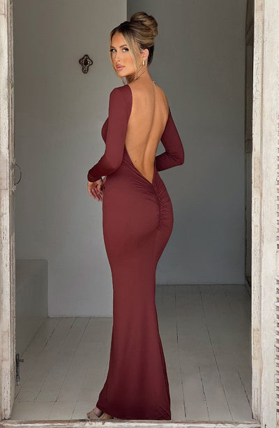Robe longue échancrée