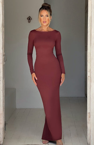 Robe longue échancrée