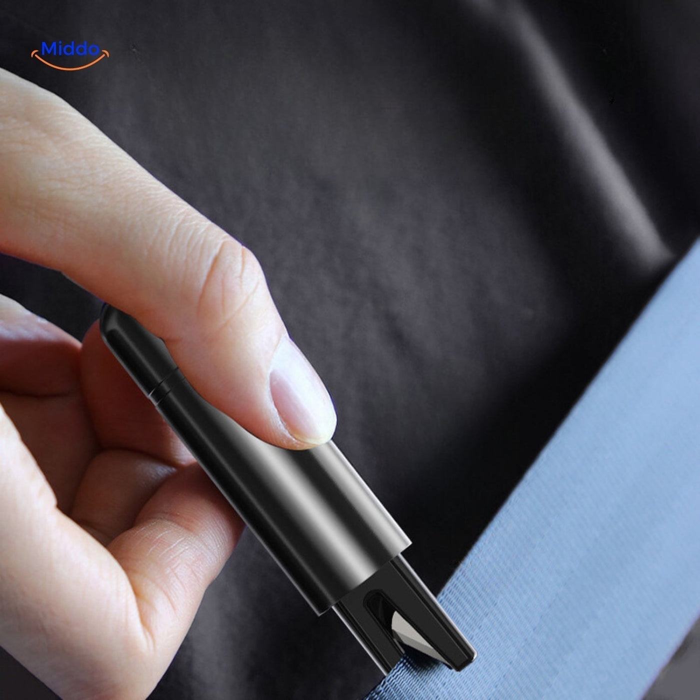 SafeKey | 2-in-1 emergency tool | Window breaker and safety cutter