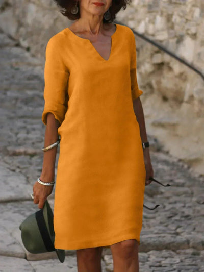 Josette | Robe élégante avec col en V