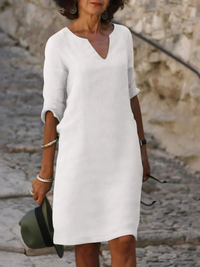 Josette | Robe élégante avec col en V