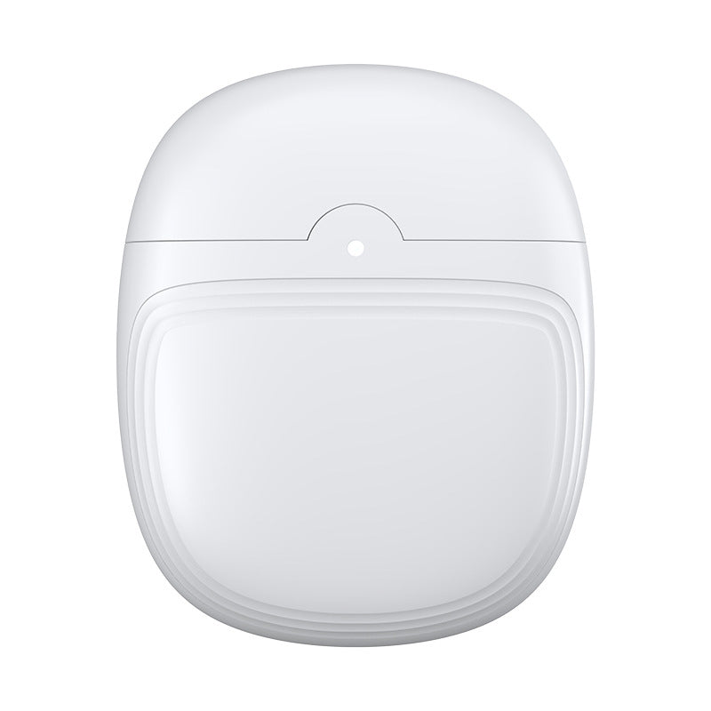 Boîtier de charge sans fil blanc pour écouteurs, design compact et moderne, idéal pour le rangement et la recharge rapide des écouteurs Bluetooth.